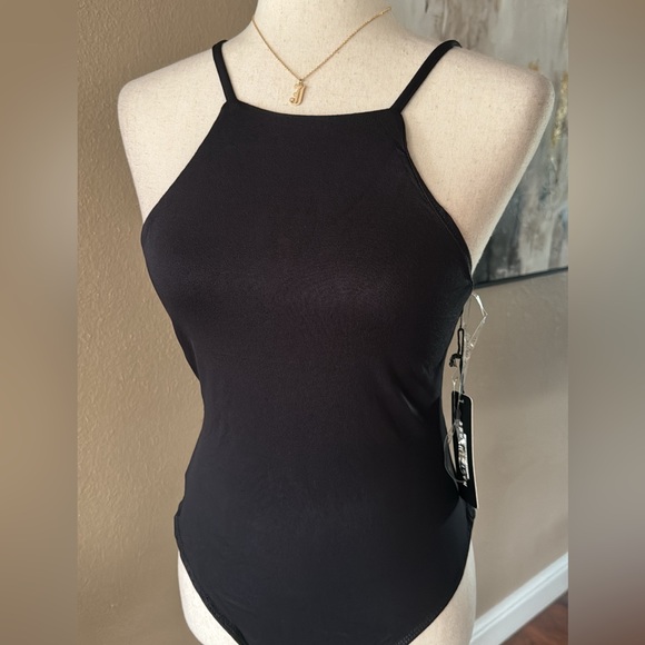 Square neckline double layered bodysuit - Picture 3 of 9